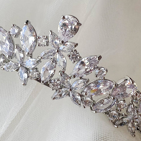 Tiara "Azahara"